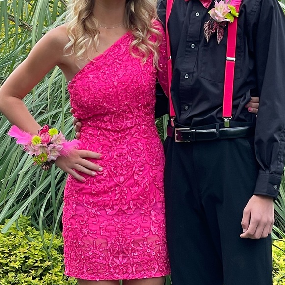 Sherri Hill one shoulder beaded cocktail/homecoming dress — Neon Pink — Size 00 - Picture 5 of 11